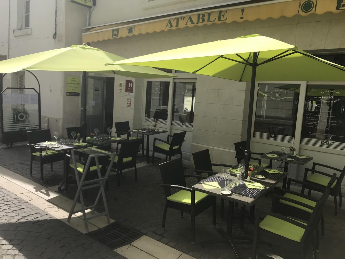 Logis Hotel Restaurant La Boule D'Or 希农 外观 照片